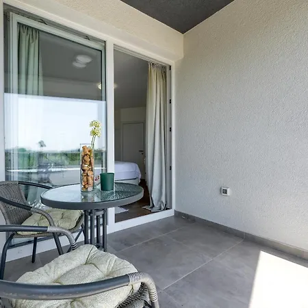 Premium Apartment